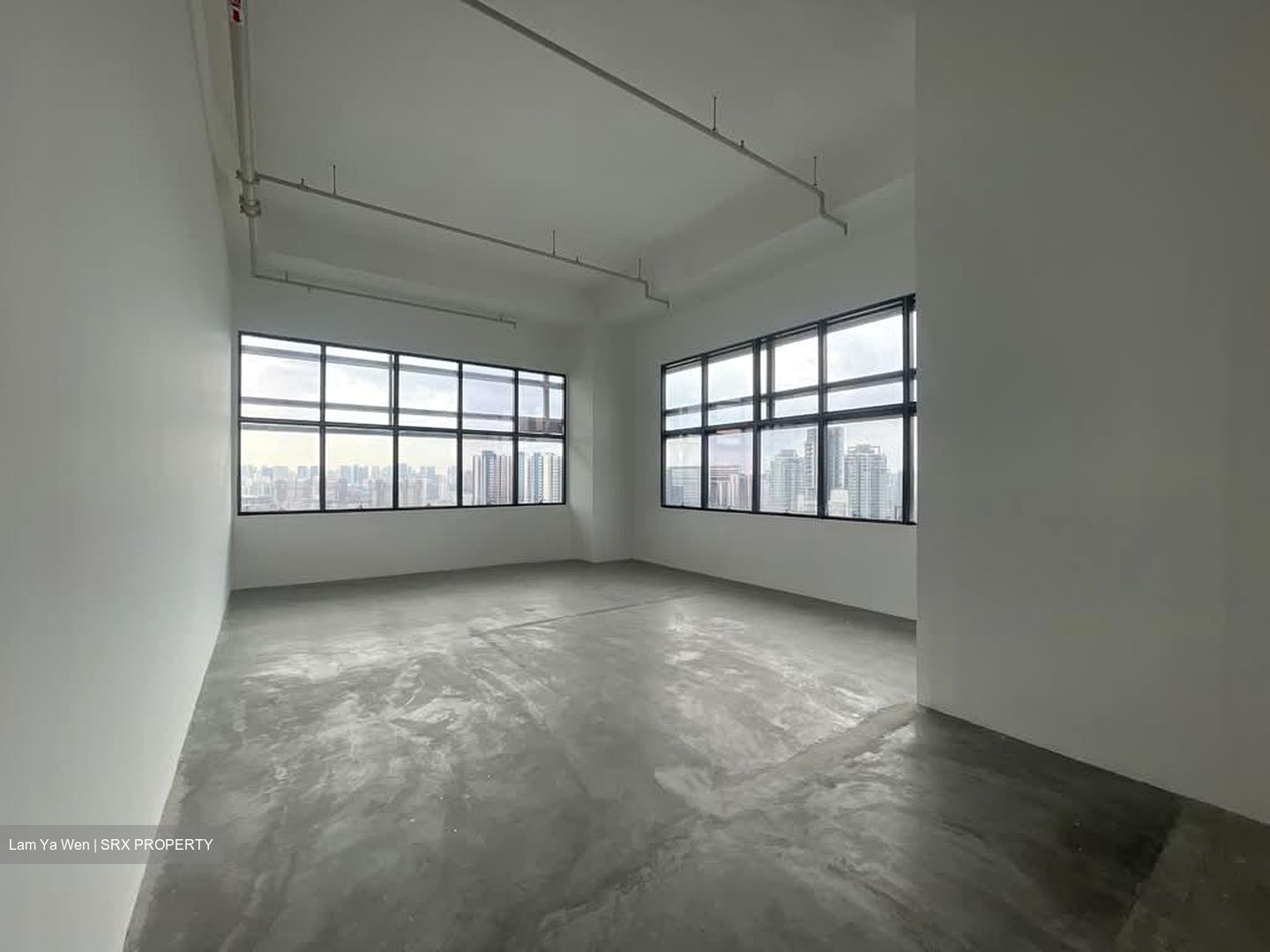 Ct Hub 2 (D12), Office #588075401